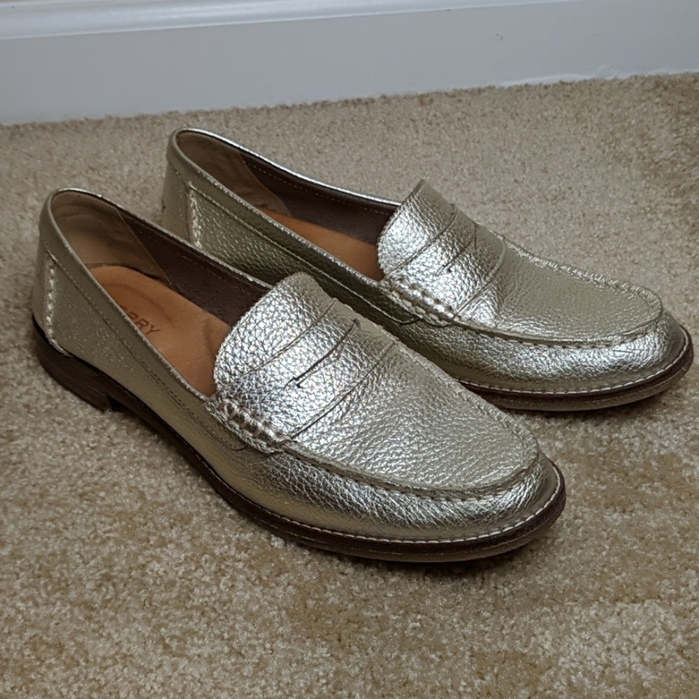 Sperry Gold Leather Loafers women's SZ 10
